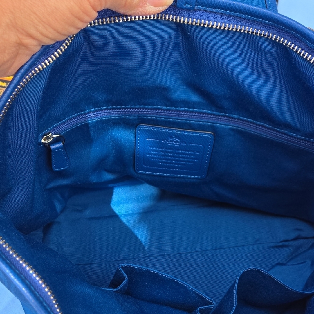 Coach Royal Blue Signature Jacquard Tote - Picture 4 of 7